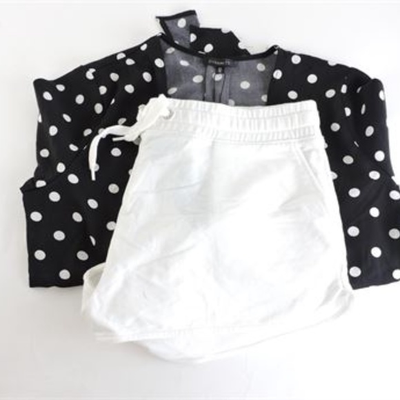 Combo Dynamite Top (sm) & Forever 21 Shorts (lrg) - Picture 2 of 7